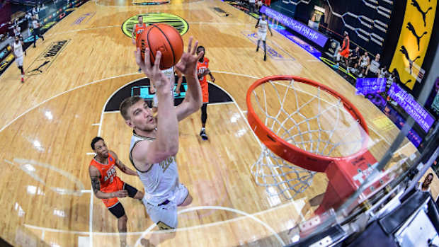 75A62248-1719-4D29-AC8B-52FECF94ECD4